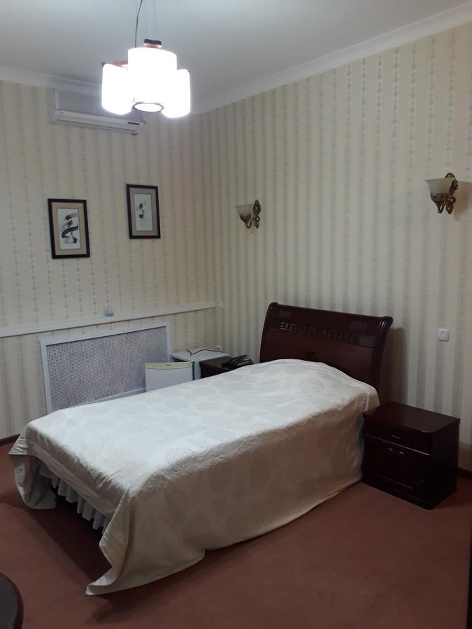Hotel Botakoz Astana Buitenkant foto